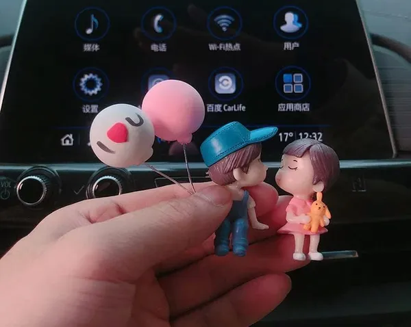Pickartme_Couple_Miniature_Set_For_Home_Decor_Deepawali_Gift_Living_Room_Figurines_Cake_Decoration_Items_Resin_Car_Dashboard_Items_Multicolor_Ballon_With_Couple