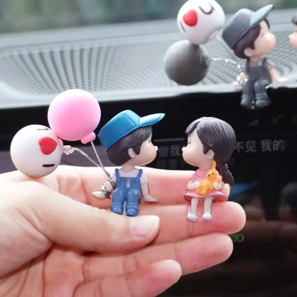Pickartme_Couple_Miniature_Set_For_Home_Decor_Deepawali_Gift_Living_Room_Figurines_Cake_Decoration_Items_Resin_Car_Dashboard_Items_Multicolor_Ballon_With_Couple