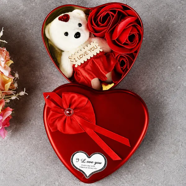 Heart_Shape_Metal_Box_With_Teddy_And_Roses_Gift_Set