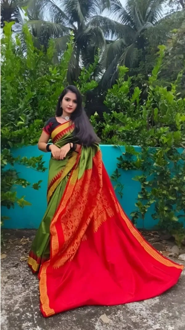 National_Sarees_Woven_Sambalpuri_Silk_Blend_Saree_(Green,_Red)