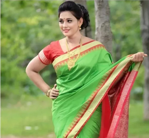 National_Sarees_Woven_Sambalpuri_Silk_Blend_Saree_(Light_Green)