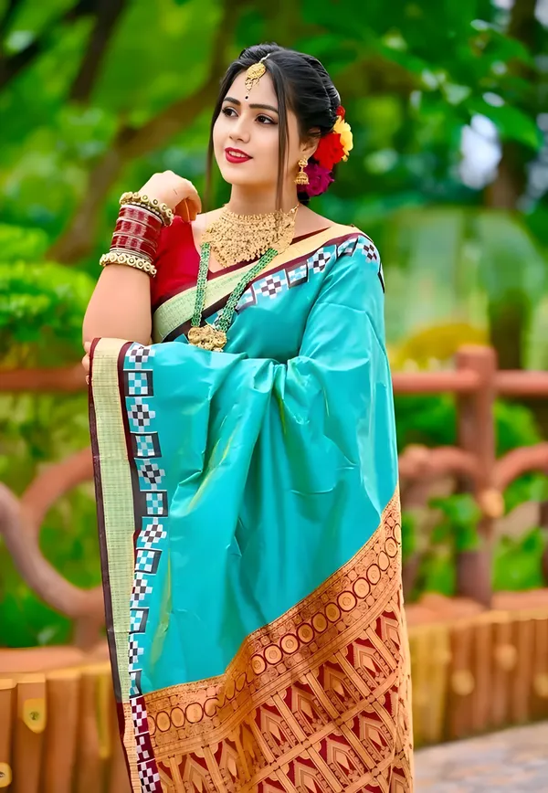 Weaver_Store_Temple_Border_Sambalpuri_Art_Silk_Saree_(Light_Green)