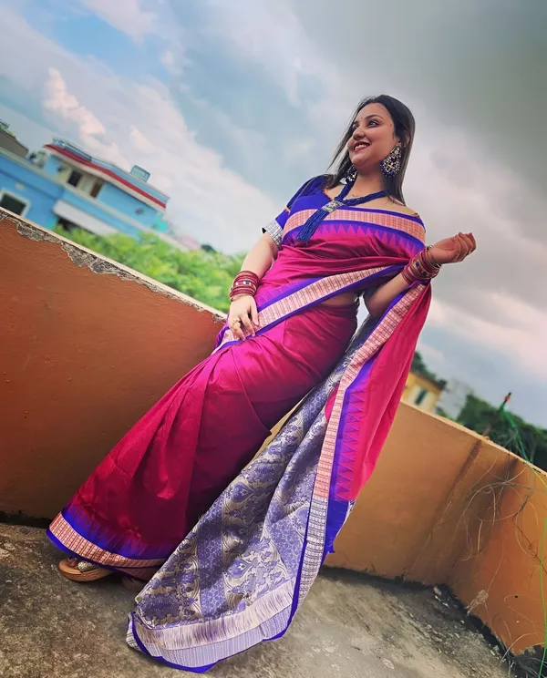 Weaver_Store_Woven_Banarasi_Art_Silk_Saree_(Pink)