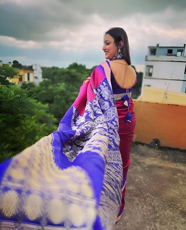 Weaver_Store_Woven_Banarasi_Art_Silk_Saree_(Pink)