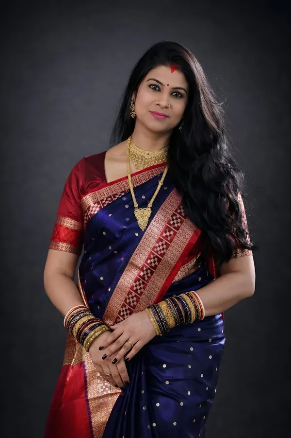 Weaver_Store_Woven_Banarasi_Art_Silk_Saree_(Blue)