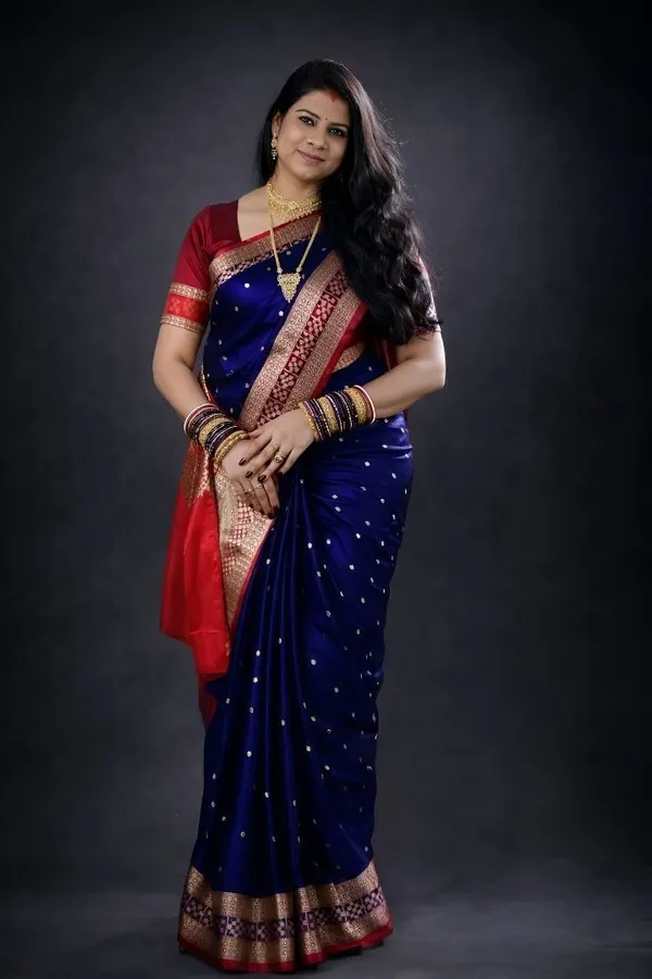 Weaver_Store_Woven_Banarasi_Art_Silk_Saree_(Blue)