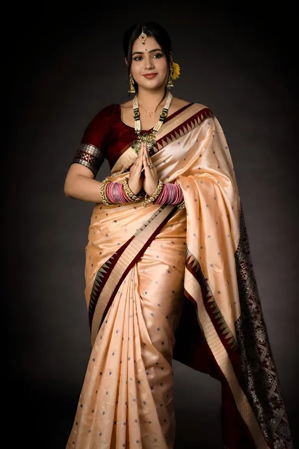 Weaver_Store_Woven_Banarasi_Art_Silk_Saree_(Multicolor)