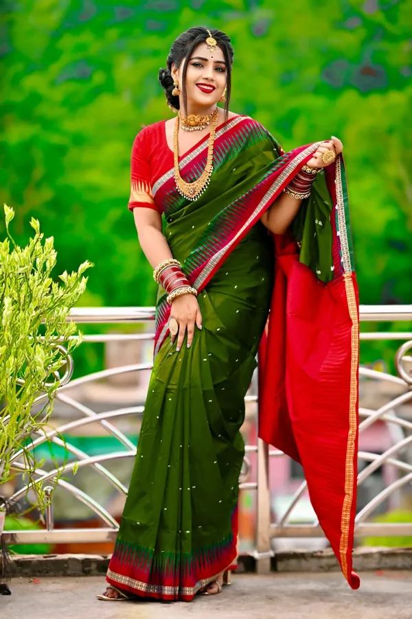 Weaver_Store_Woven_Banarasi_Art_Silk_Saree_(Green)