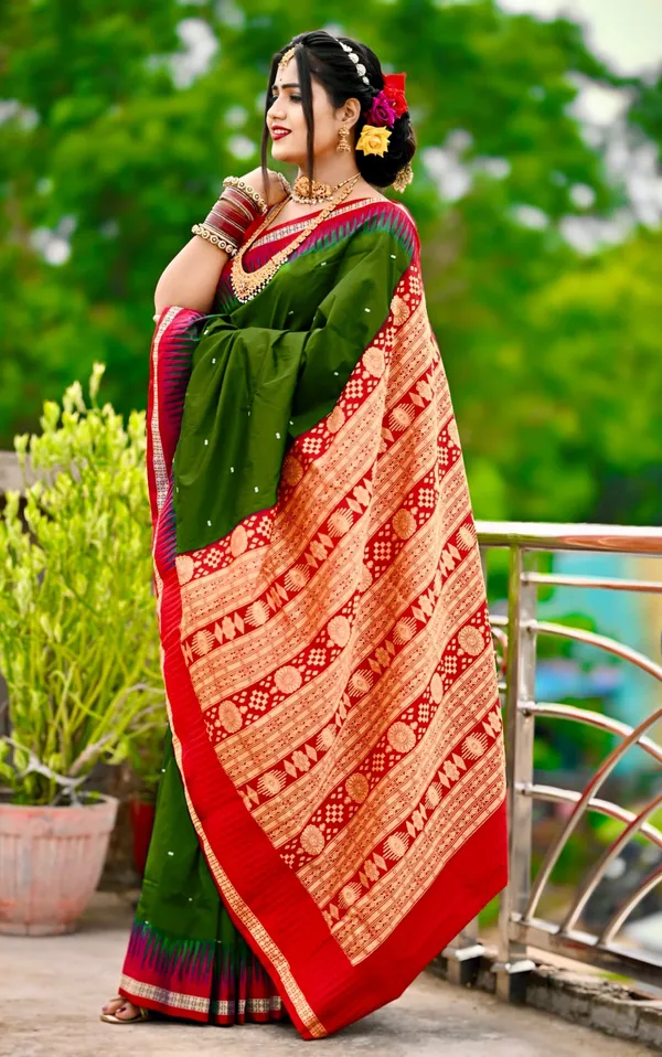 Weaver_Store_Woven_Banarasi_Art_Silk_Saree_(Green)
