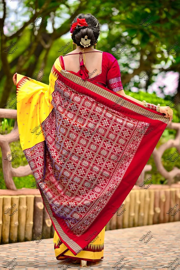 Weaver_Store_Woven_Banarasi_Art_Silk_Saree_(Gold)