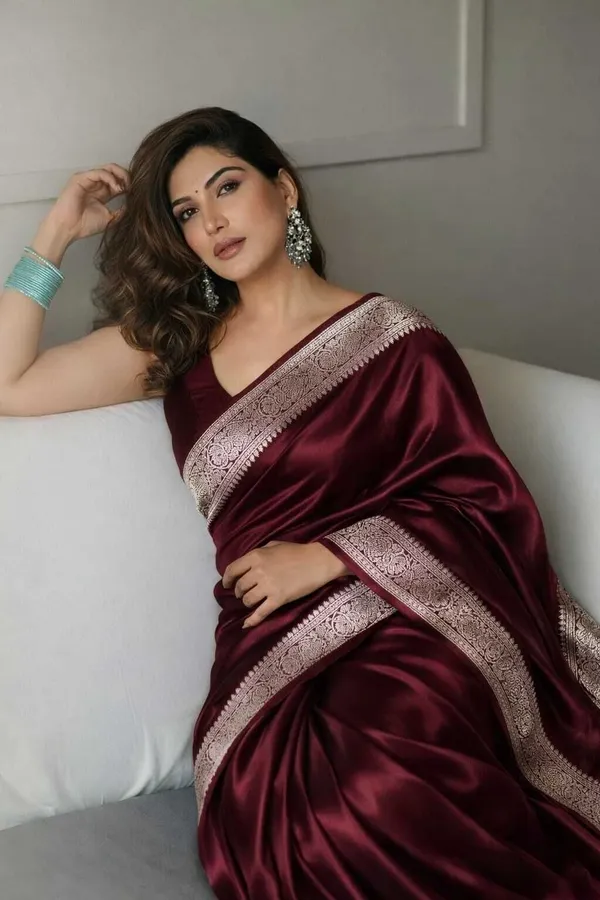 Weaver_Store_Woven_Banarasi_Art_Silk_Saree_(Maroon)