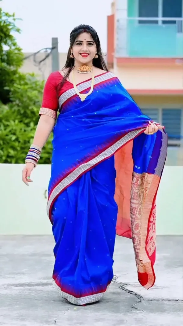 Weaver_Store_Woven_Banarasi_Art_Silk_Saree_(Blue)