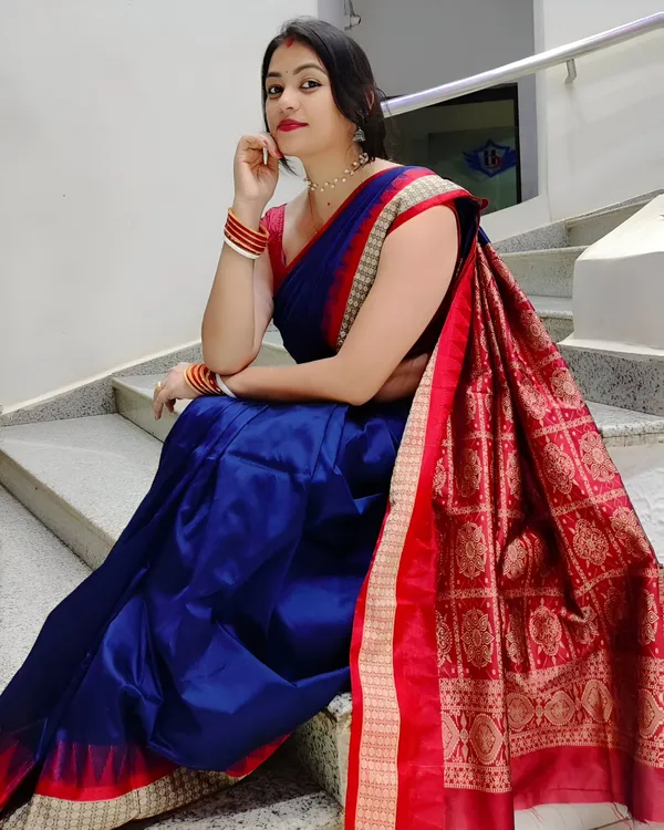 Weaver_Store_Woven_Banarasi_Art_Silk_Saree_(Blue)