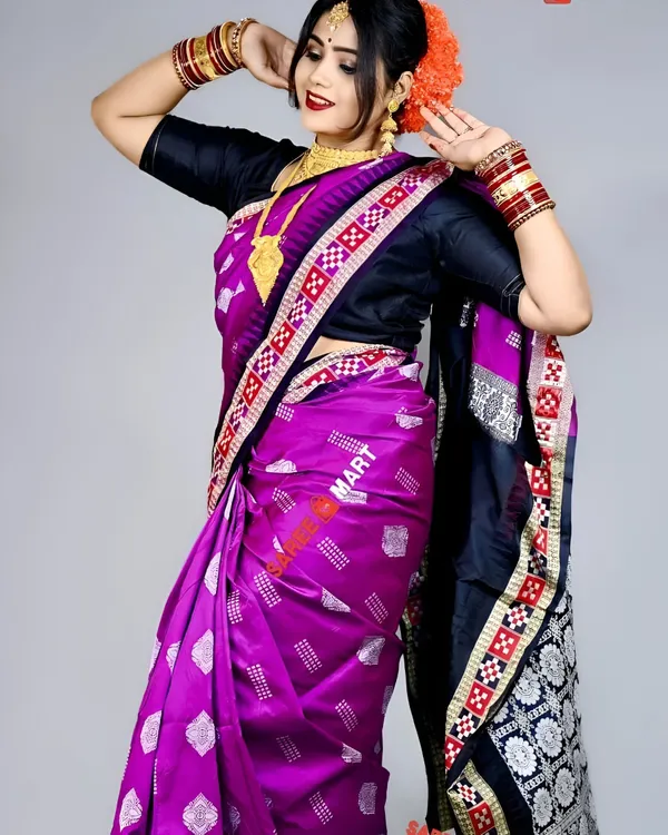 Weaver_Store_Woven_Banarasi_Art_Silk_Saree_(Magenta)
