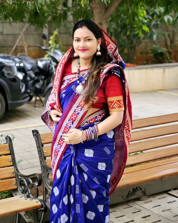 Weaver_Store_Woven_Banarasi_Art_Silk_Saree_(Blue)
