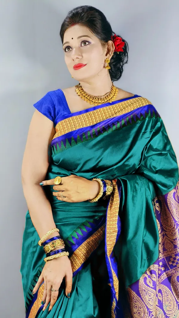 Weaver_Store_Woven_Banarasi_Art_Silk_Saree_(Green)