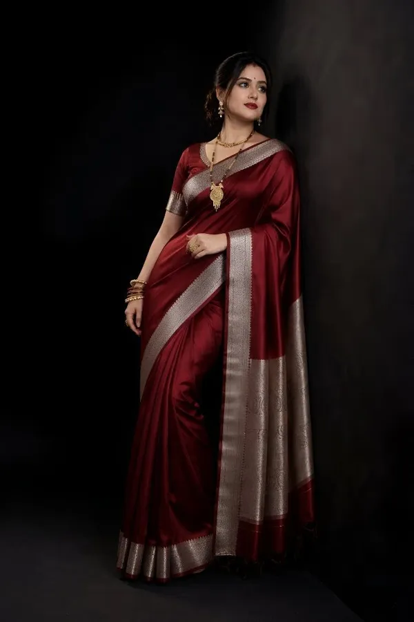 Weaver_Store_Woven_Banarasi_Art_Silk_Saree_(Maroon)