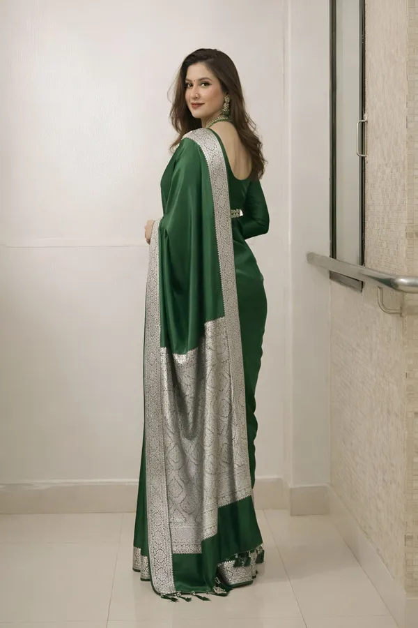 Weaver_Store_Woven_Banarasi_Art_Silk_Saree_(Green)