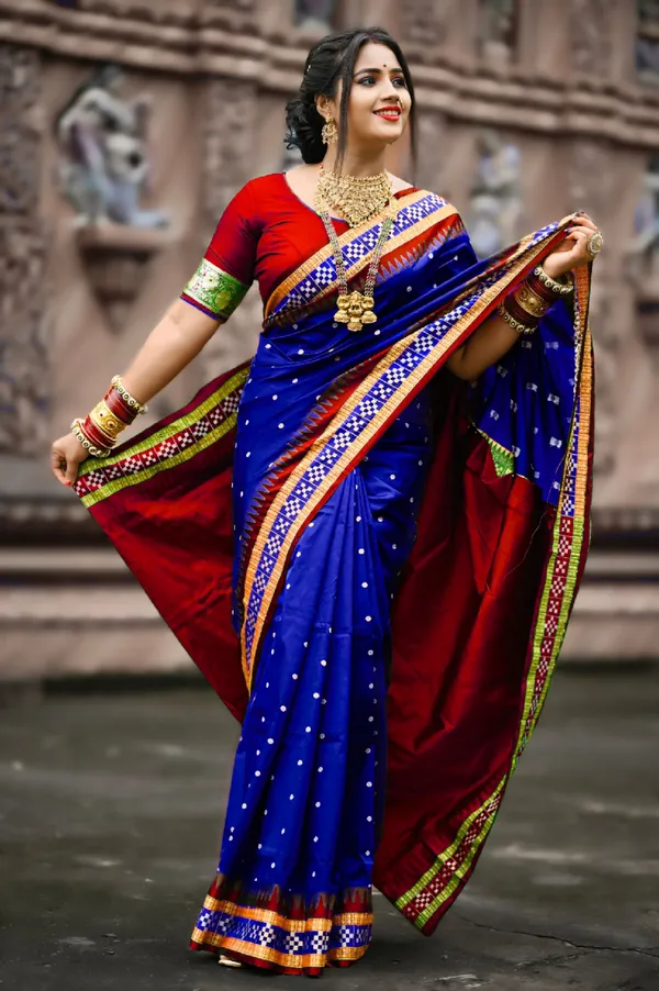 Weaver_Store_Woven_Banarasi_Art_Silk_Saree_(Blue)