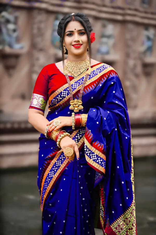 Weaver_Store_Woven_Banarasi_Art_Silk_Saree_(Blue)