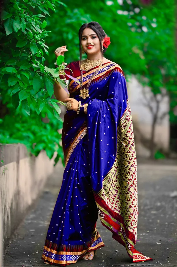 Weaver_Store_Woven_Banarasi_Art_Silk_Saree_(Blue)