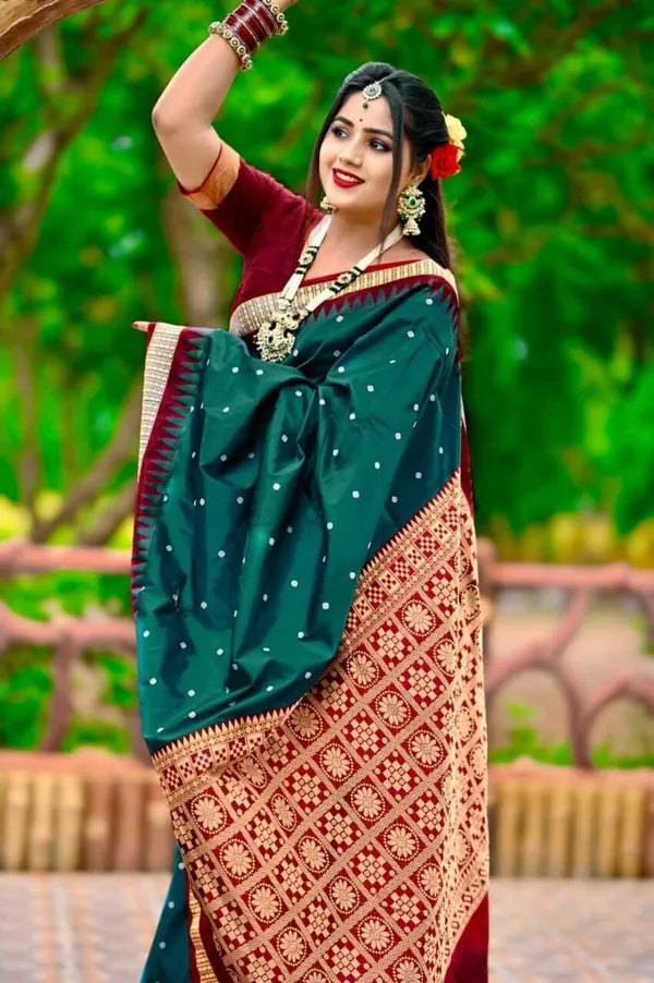Weaver_Store_Woven_Banarasi_Art_Silk_Saree_(Green)