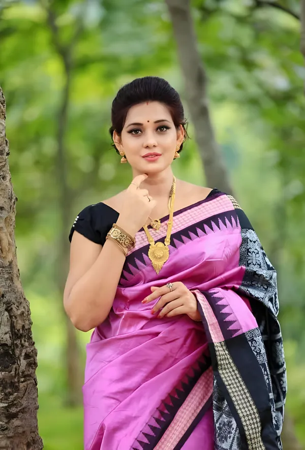 Weaver_Store_Woven_Banarasi_Art_Silk_Saree_(Pink)