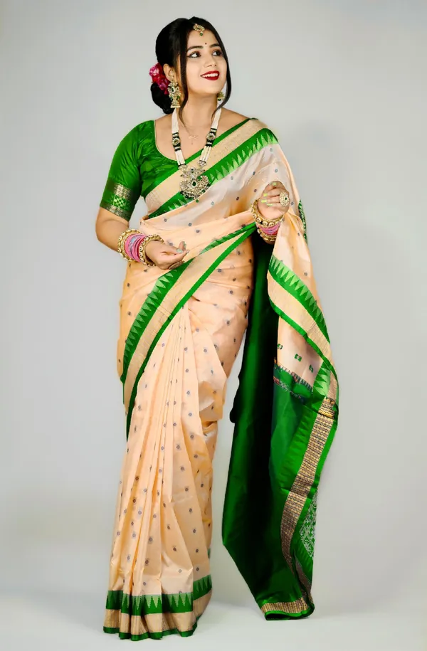 Weaver_Store_Woven_Banarasi_Art_Silk_Saree_(Cream)