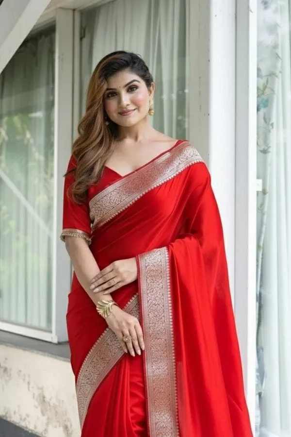 Weaver_Store_Woven_Banarasi_Art_Silk_Saree_(Red)