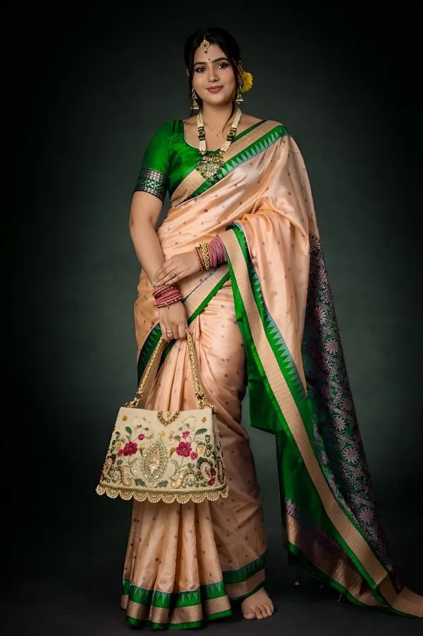 Weaver_Store_Woven_Banarasi_Art_Silk_Saree_(Cream)
