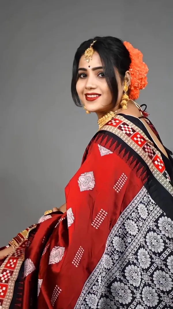 Weaver_Store_Woven_Banarasi_Art_Silk_Saree_(Red)