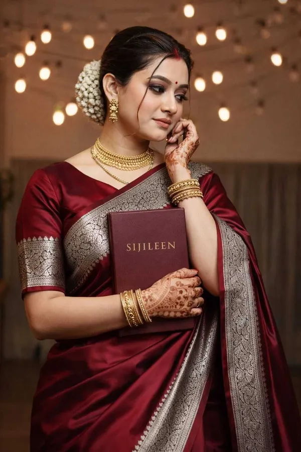 Weaver_Store_Woven_Banarasi_Art_Silk_Saree_(Maroon)