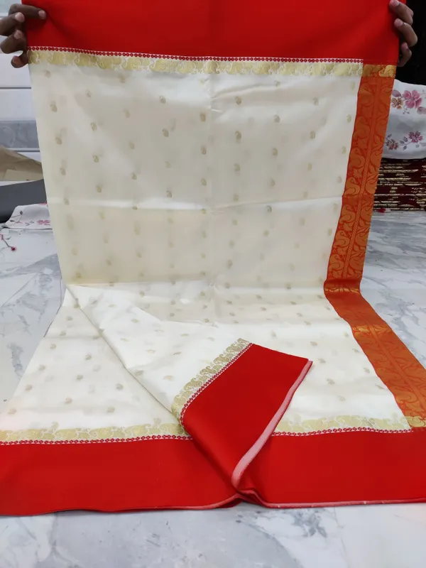 Weaver_Store_Woven_Banarasi_Art_Silk_Saree_(White)