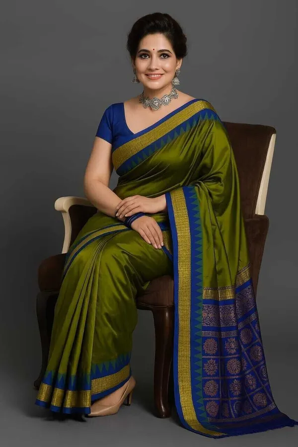 Weaver_Store_Woven_Banarasi_Art_Silk_Saree_(Green)