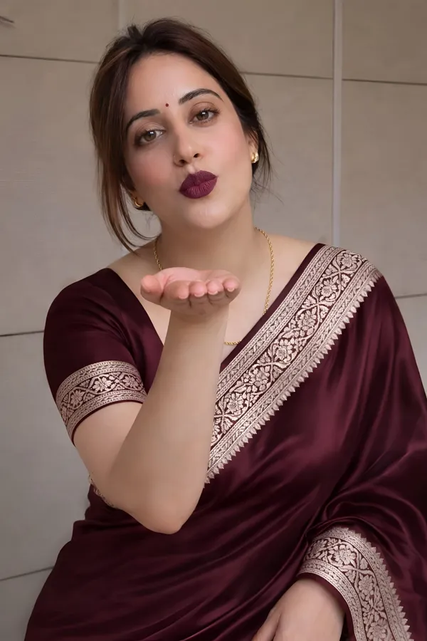 Weaver_Store_Woven_Banarasi_Art_Silk_Saree_(Maroon)