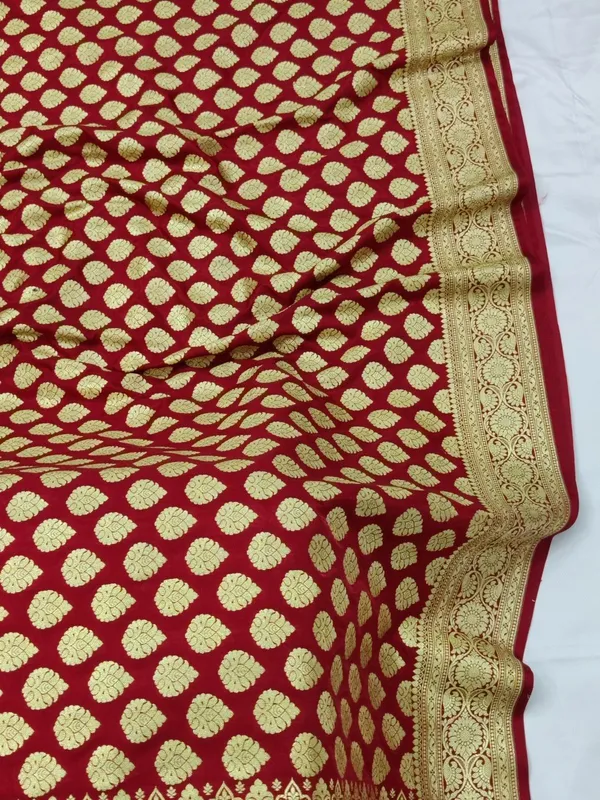 Weaver_Store_Woven_Banarasi_Art_Silk_Saree_(Maroon)