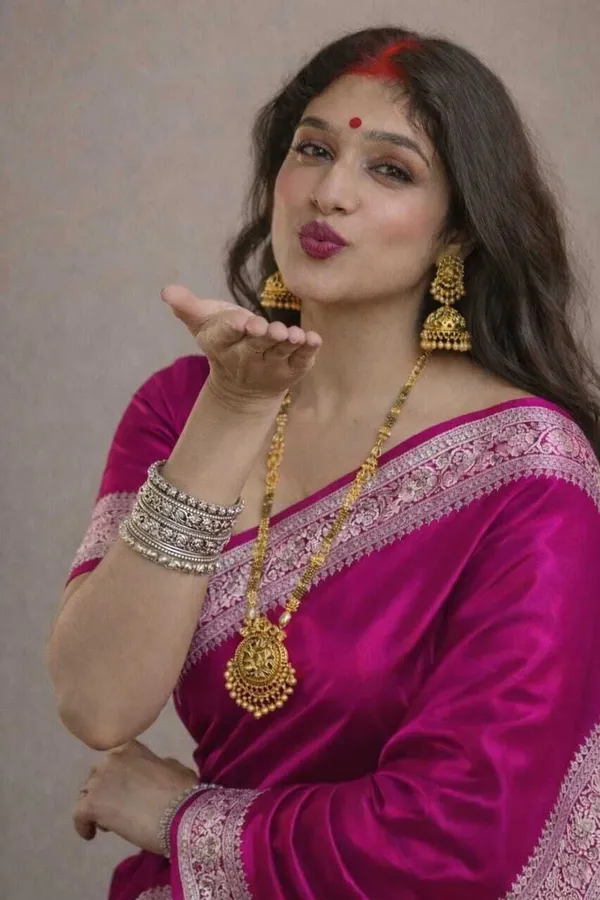 Weaver_Store_Woven_Banarasi_Art_Silk_Saree_(Pink)