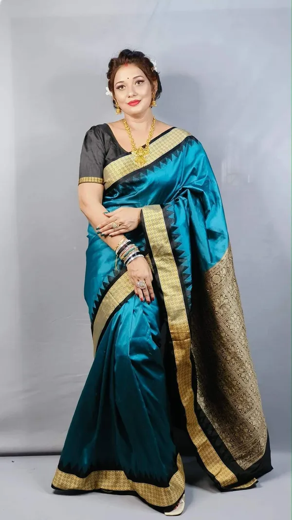 Weaver_Store_Woven_Banarasi_Art_Silk_Saree_(Green)