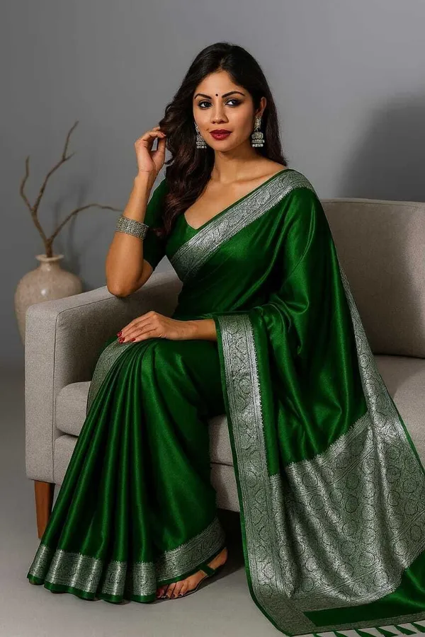 Weaver_Store_Woven_Banarasi_Art_Silk_Saree_(Green)