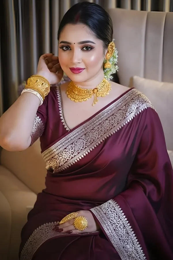 Weaver_Store_Woven_Banarasi_Art_Silk_Saree_(Maroon)