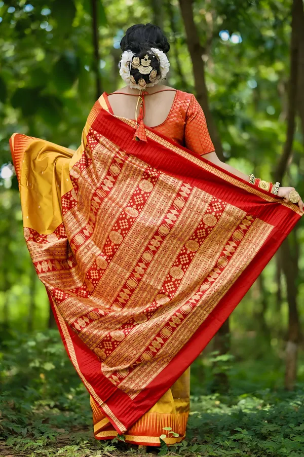 Weaver_Store_Woven_Banarasi_Art_Silk_Saree_(Mustard)