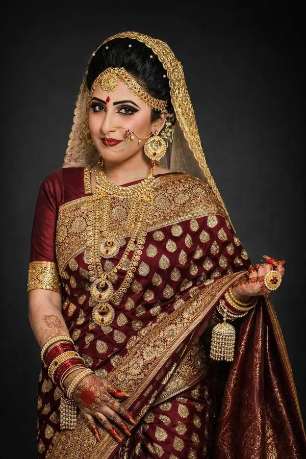 Weaver_Store_Woven_Banarasi_Art_Silk_Saree_(Maroon)