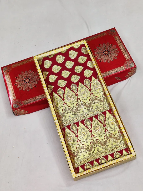 Weaver_Store_Woven_Banarasi_Art_Silk_Saree_(Maroon)