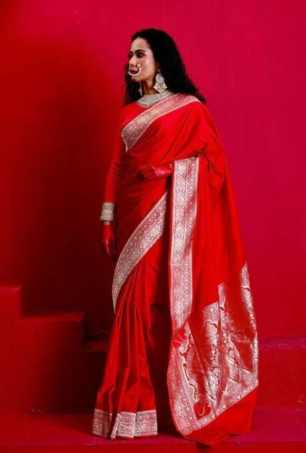 Weaver_Store_Woven_Banarasi_Art_Silk_Saree_(Red)