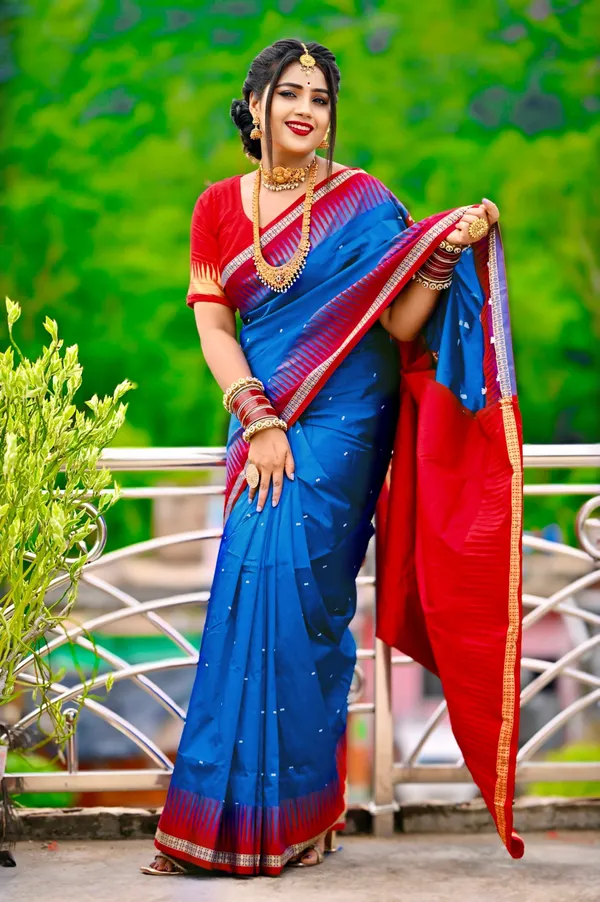 Weaver_Store_Woven_Banarasi_Art_Silk_Saree_(Blue)