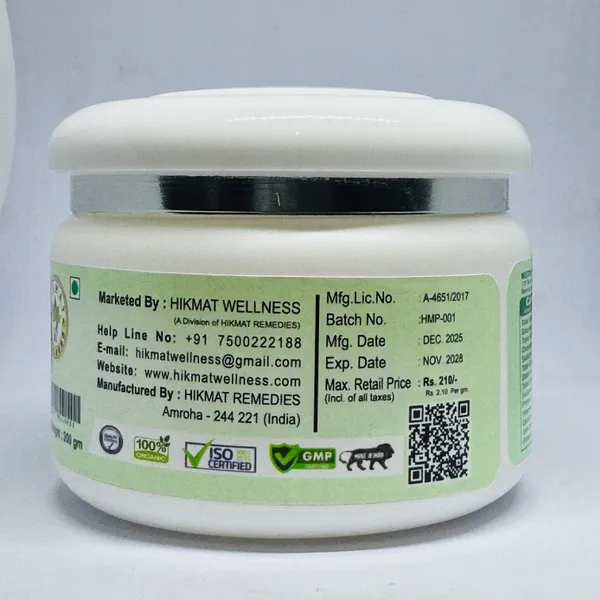 Moringa_Powder_With_Nutrients_And_Antioxidants
