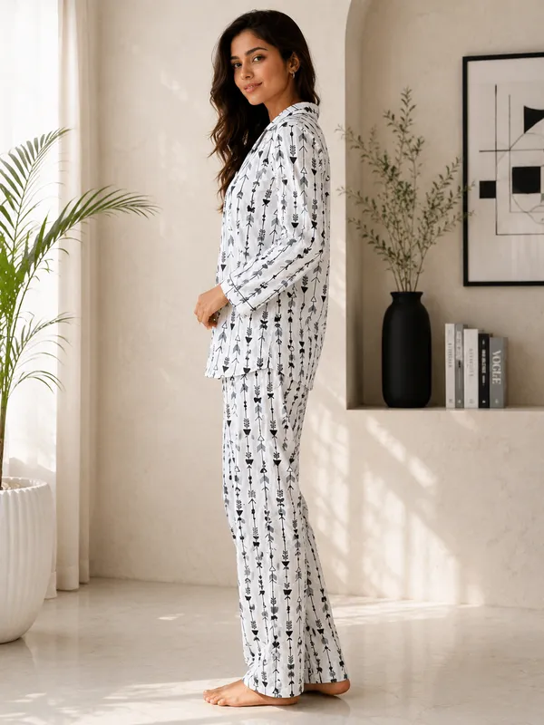 Women's_White_&_Black_Printed_Night_Suit_Co-ord_Set