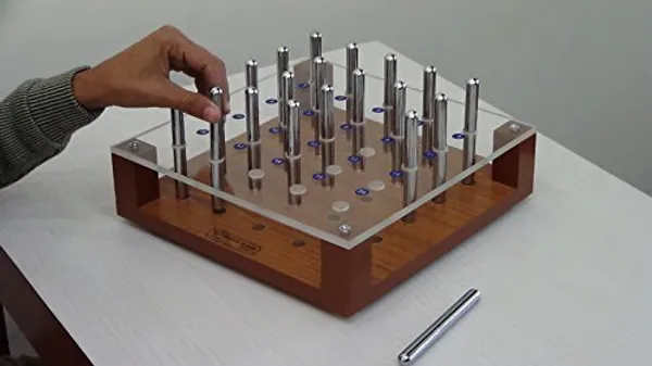 Acrylic_Wood_Depth_Perception_Peg_Board_With_20_Pegs