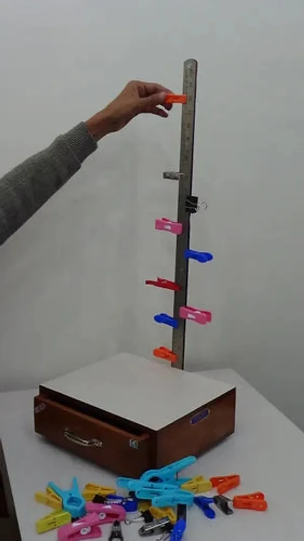 Wood_Pinch_Exercise_Board_24_Clips_Hand_Rehabilitation