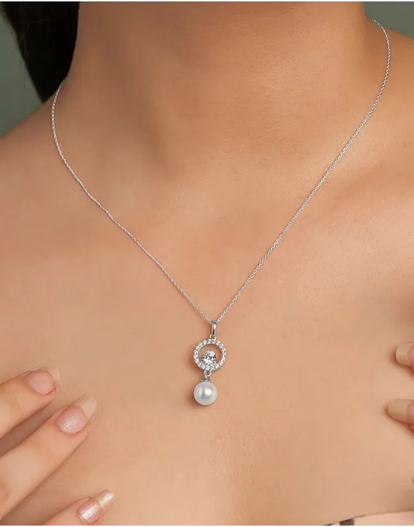 Silver_Pendant_Necklace_for_Women